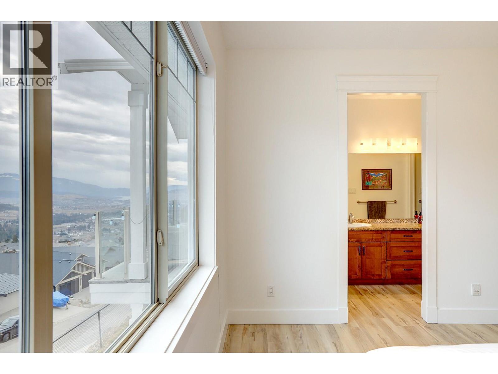 7313 Sunridge Road, Vernon