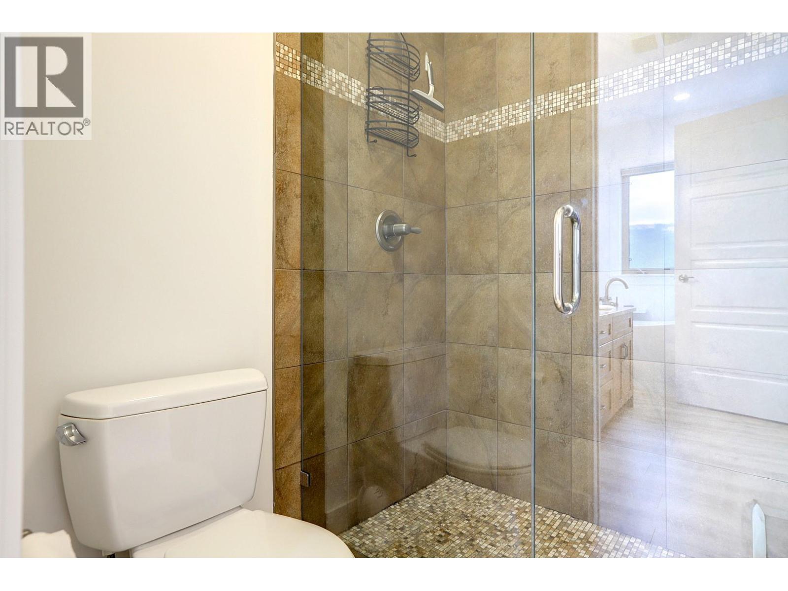 7313 Sunridge Road, Vernon