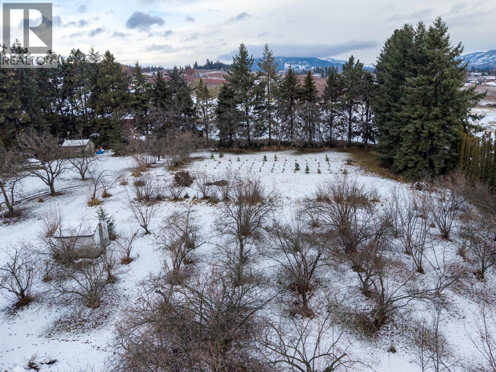 10151 Chase Road, Lake Country