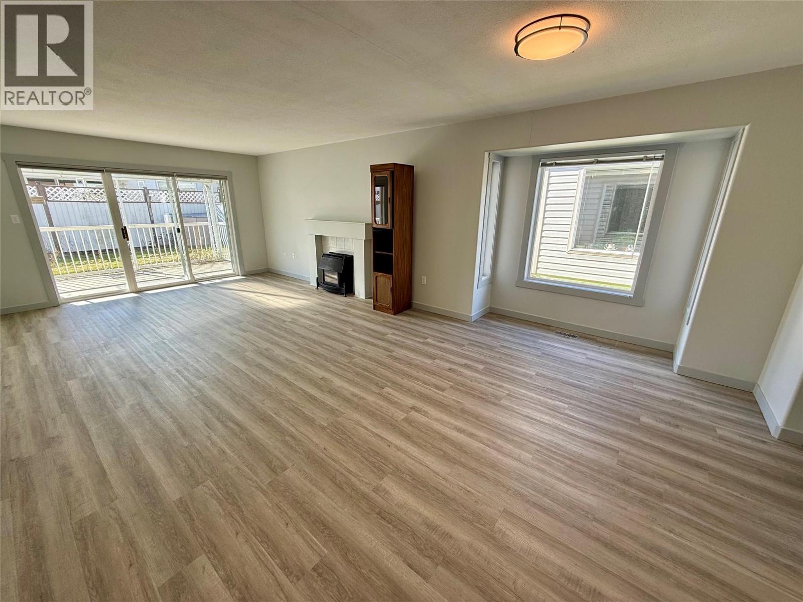 2210 Columbia Avenue Unit# 7, Castlegar