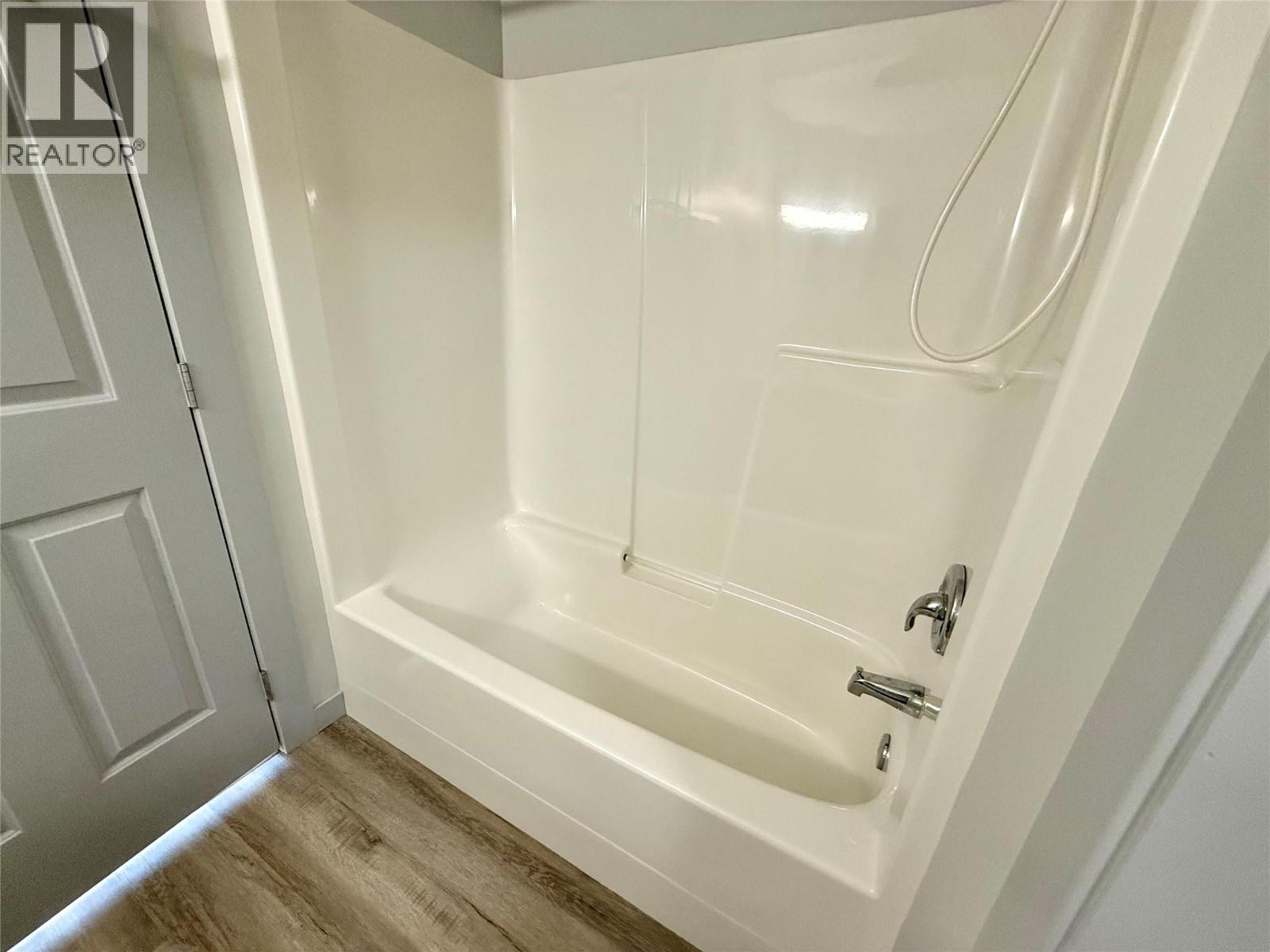 2210 Columbia Avenue Unit# 7, Castlegar