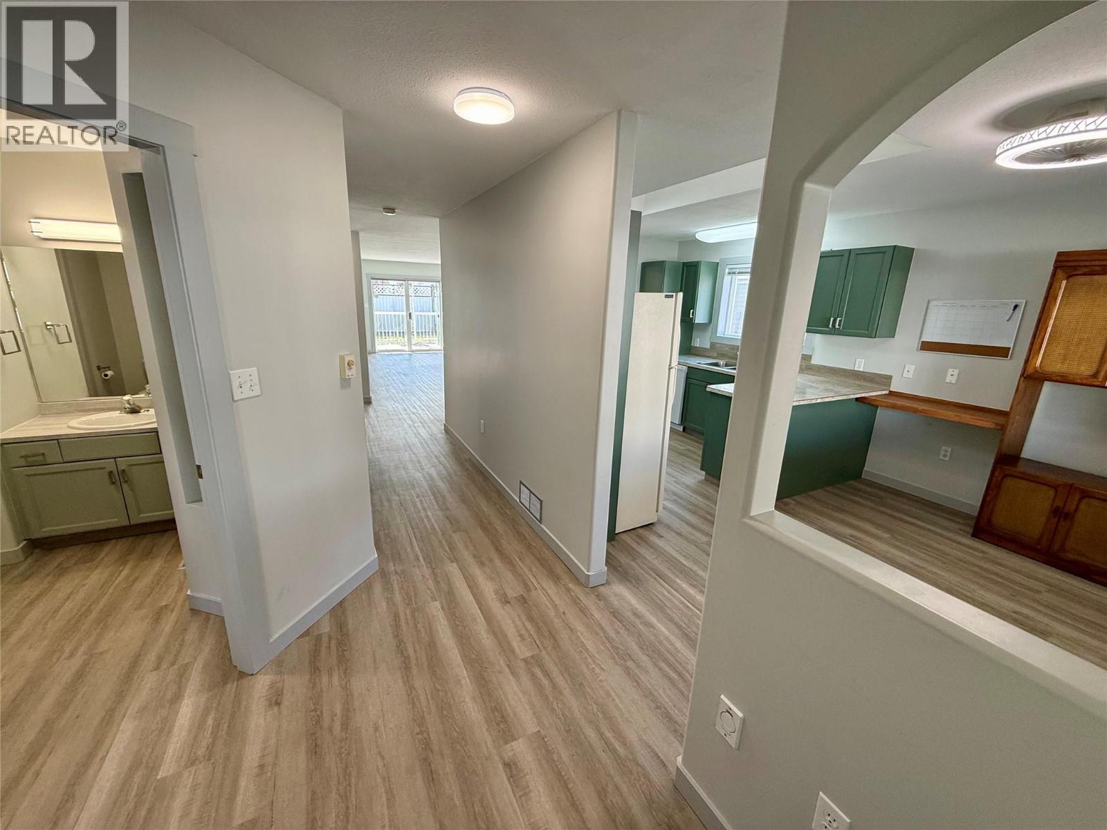 2210 Columbia Avenue Unit# 7, Castlegar