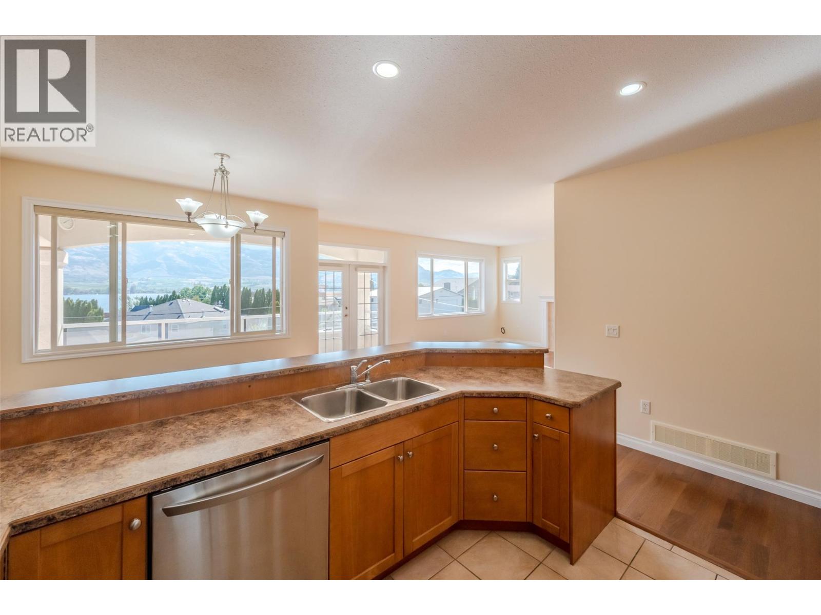 5820 89th Street Unit# 301, Osoyoos