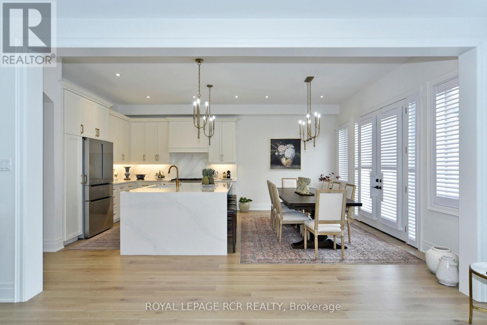 200 SILVER CREEK DRIVE - 13
