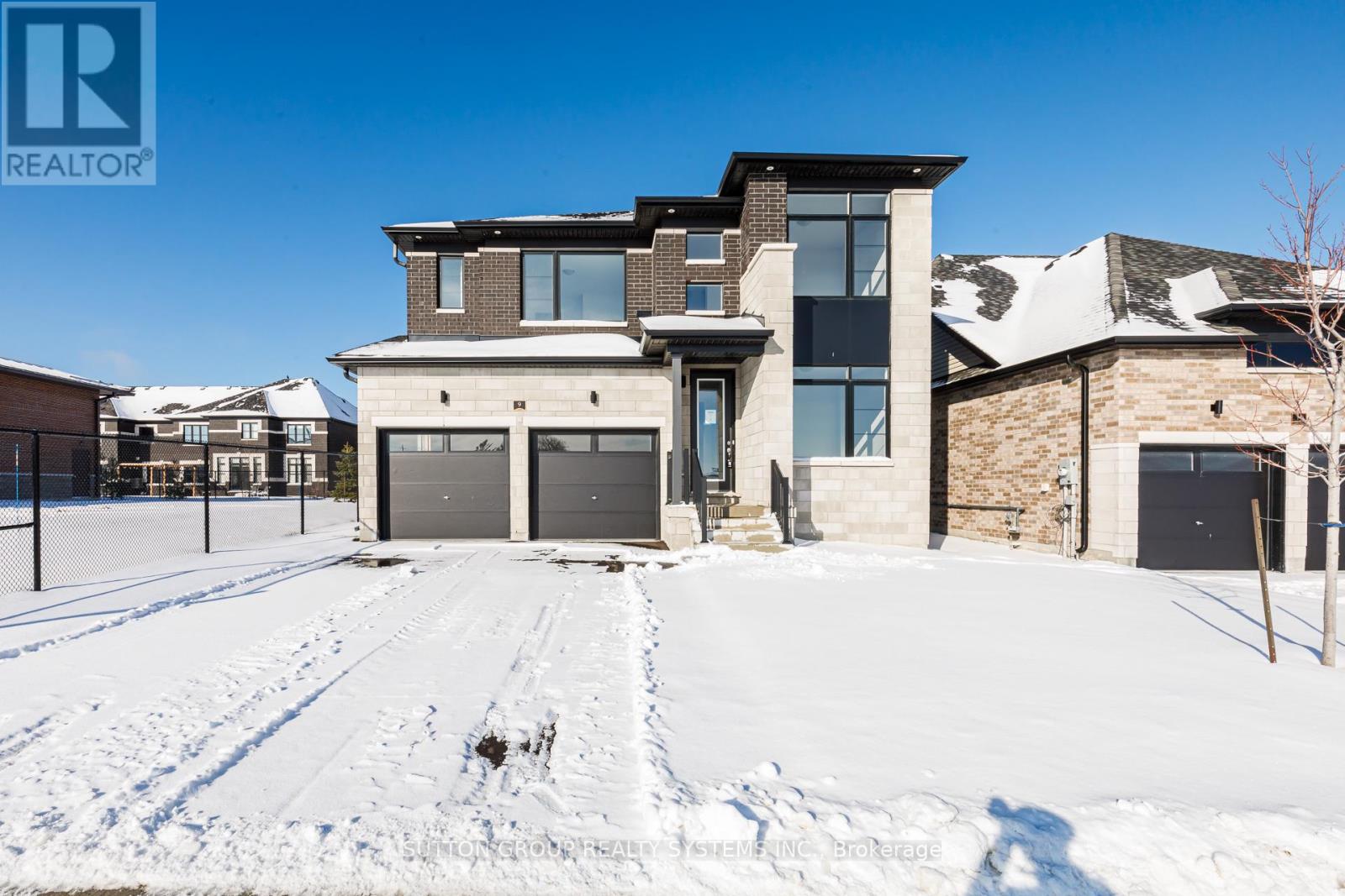 9 SUN VALLEY AVENUE - 1
