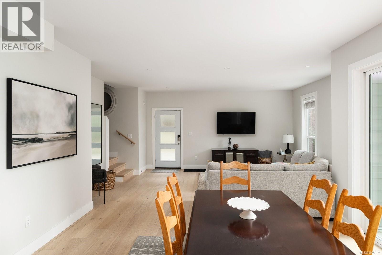 1155 Silver Spray Dr, Sooke