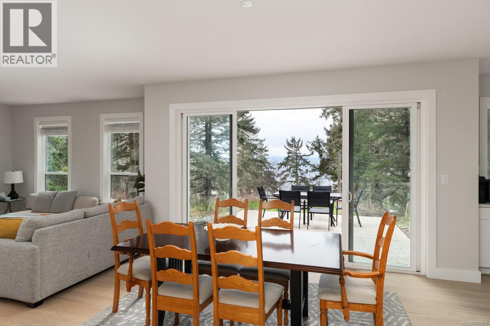 1155 Silver Spray Dr, Sooke