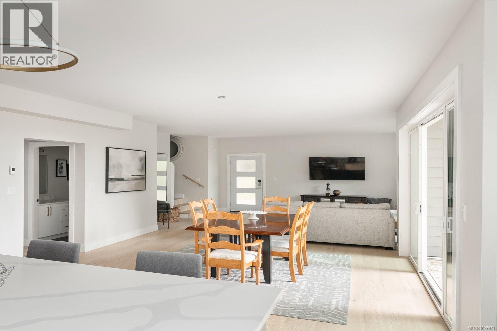 1155 Silver Spray Dr, Sooke