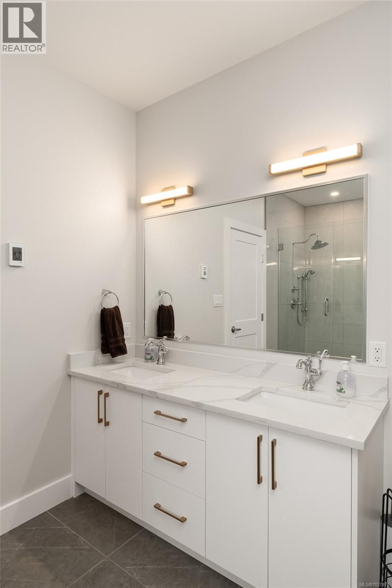 1155 Silver Spray Dr, Sooke