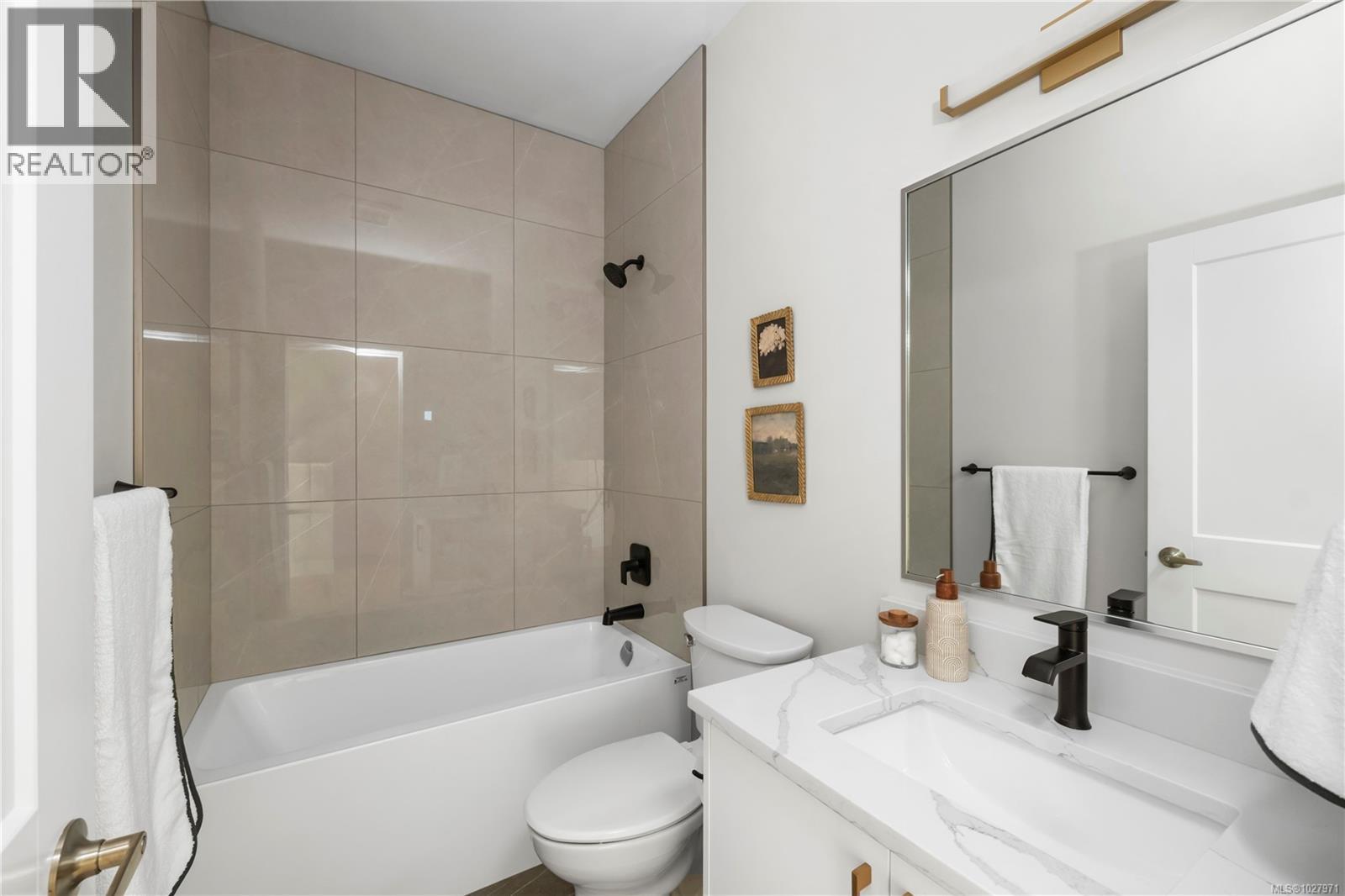 1155 Silver Spray Dr, Sooke