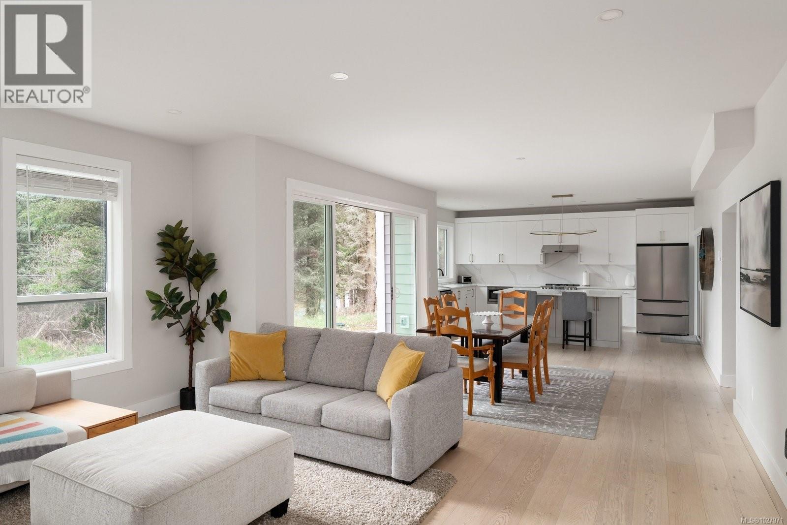 1155 Silver Spray Dr, Sooke