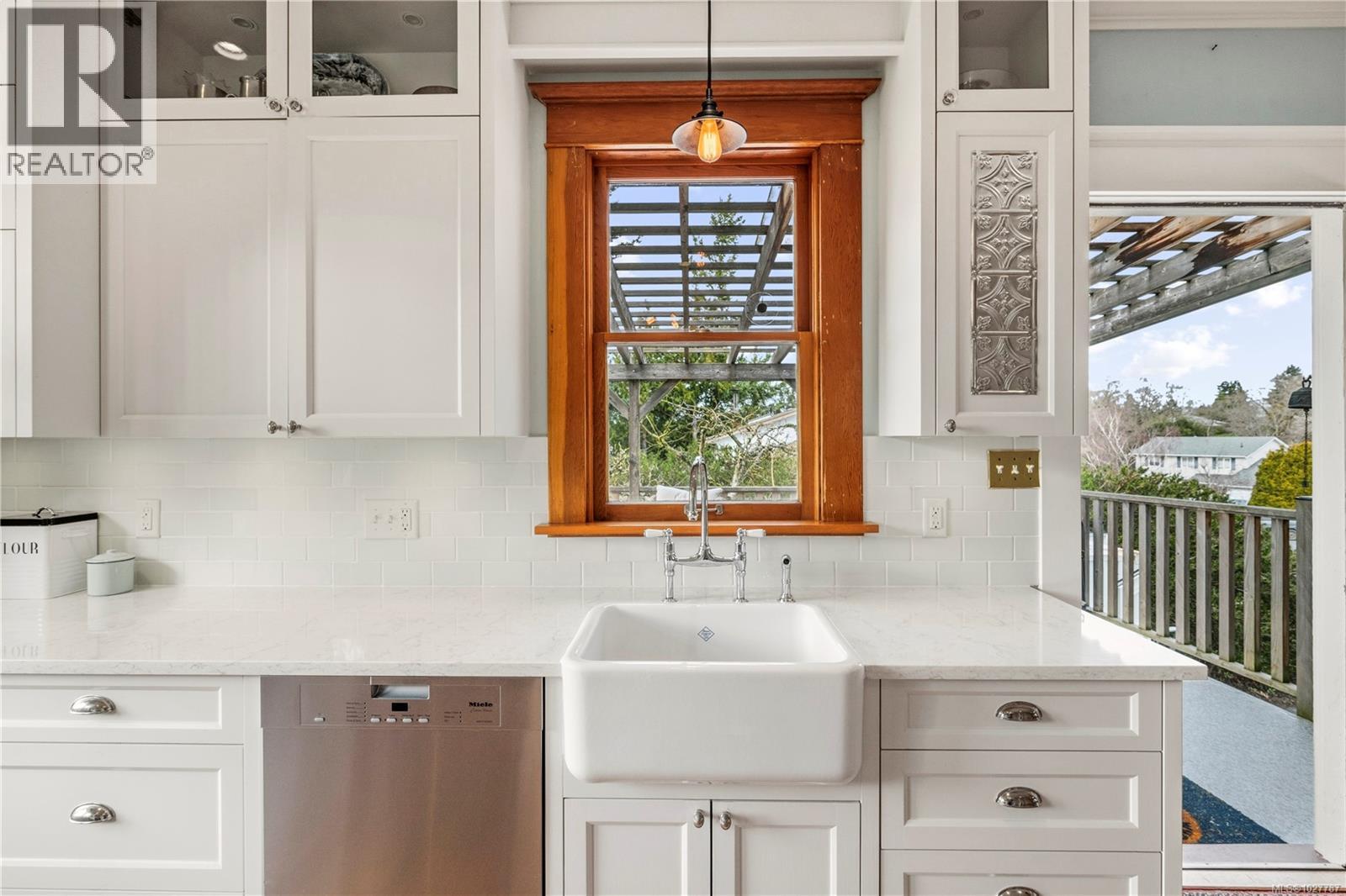  1160 Reynolds Road, Saanich