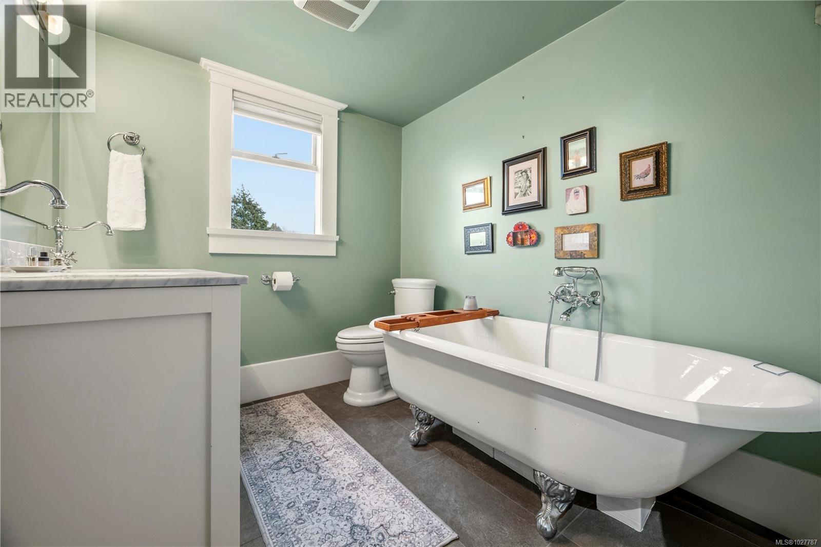  1160 Reynolds Road, Saanich