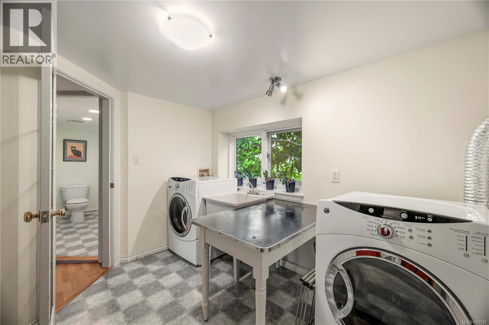  1160 Reynolds Road, Saanich