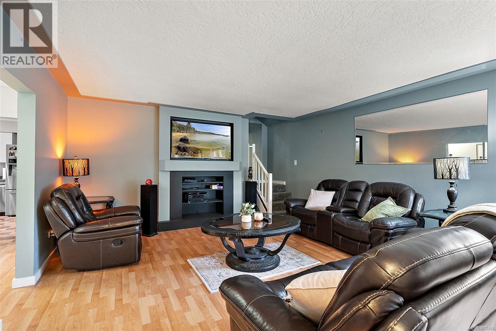  2183 Foul Bay Road, Oak Bay