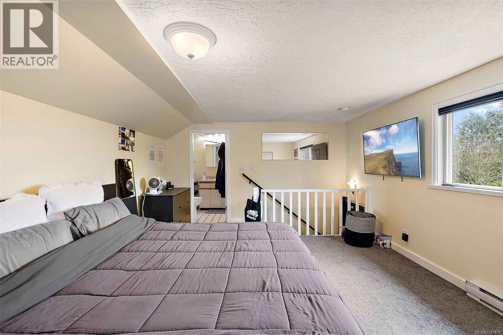  2183 Foul Bay Road, Oak Bay