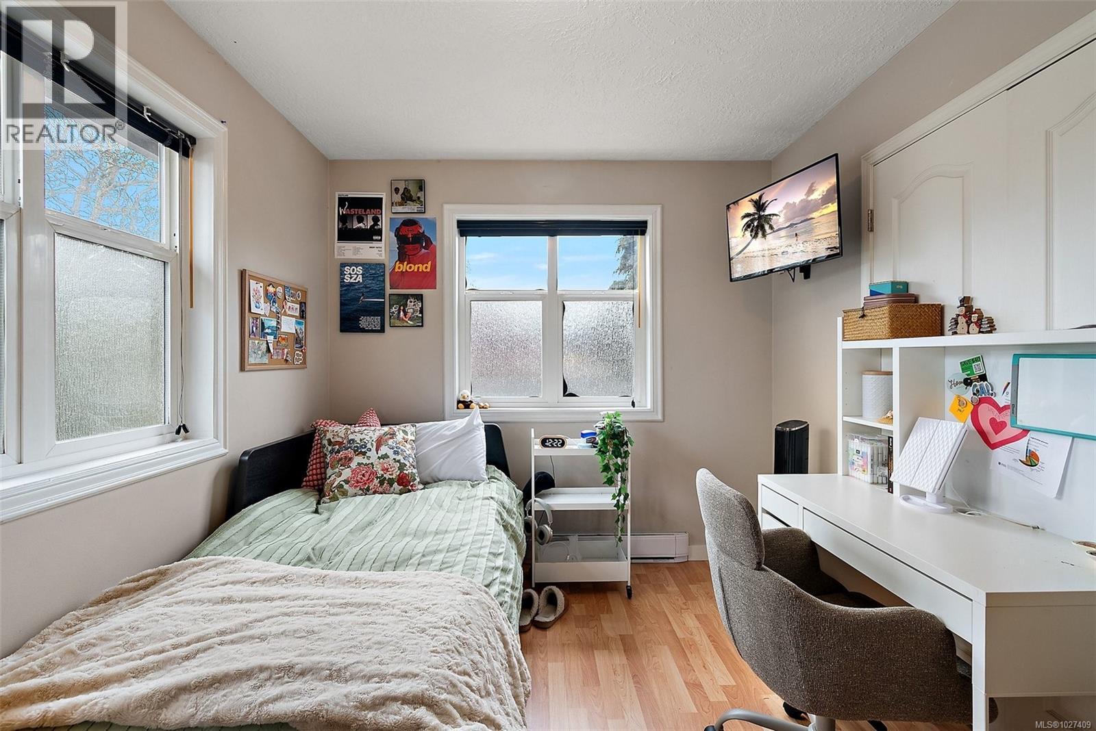  2183 Foul Bay Road, Oak Bay