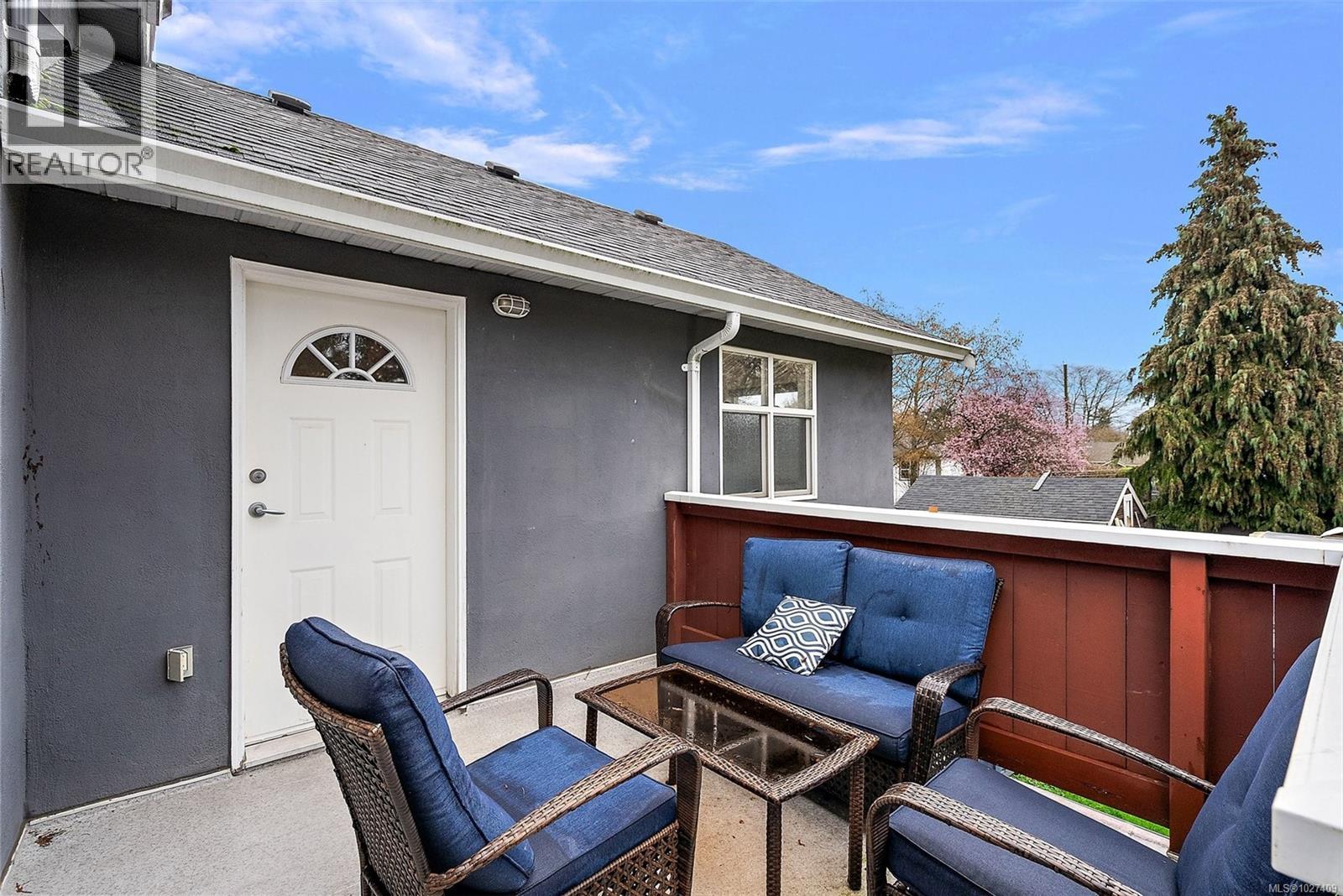  2183 Foul Bay Road, Oak Bay