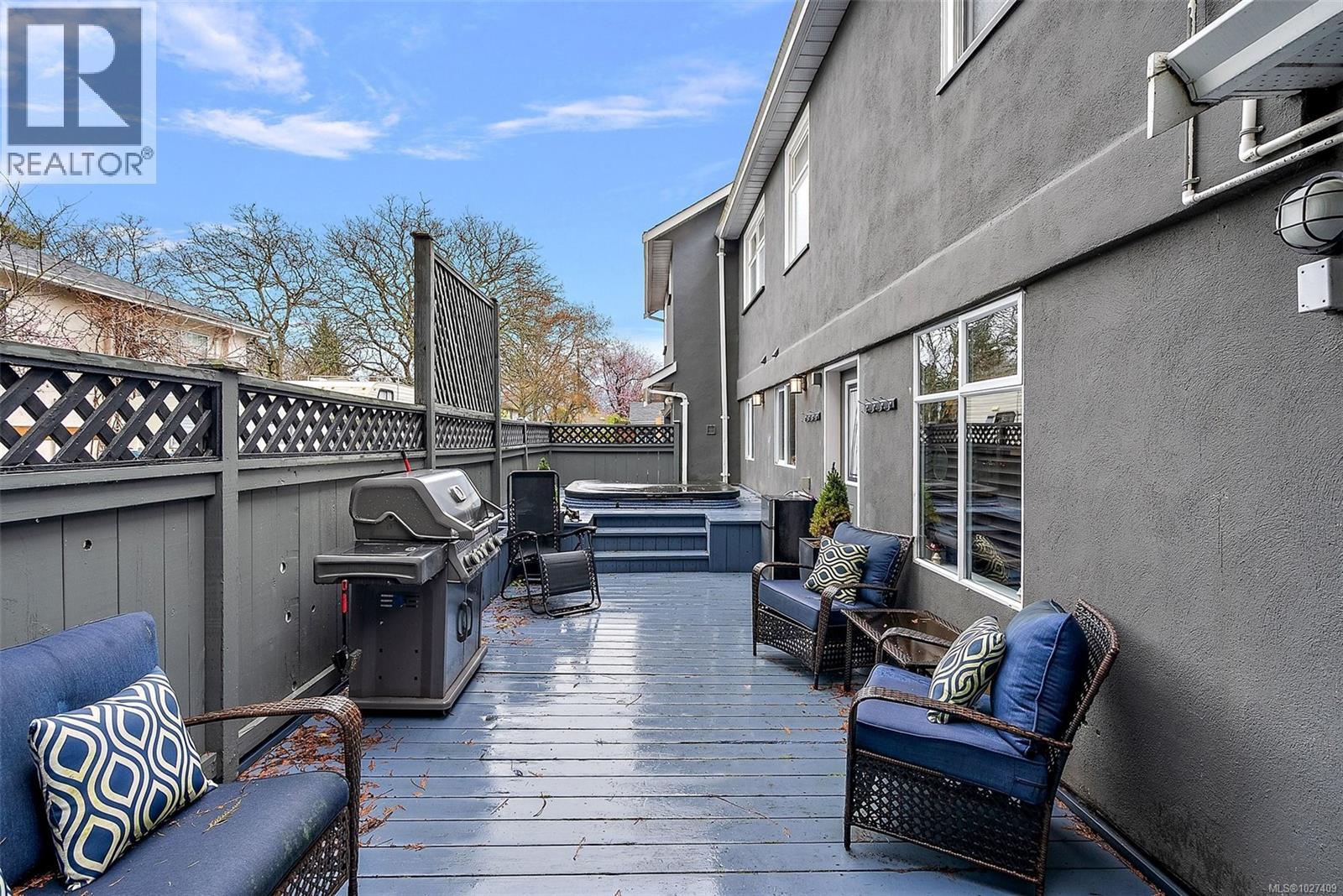  2183 Foul Bay Road, Oak Bay