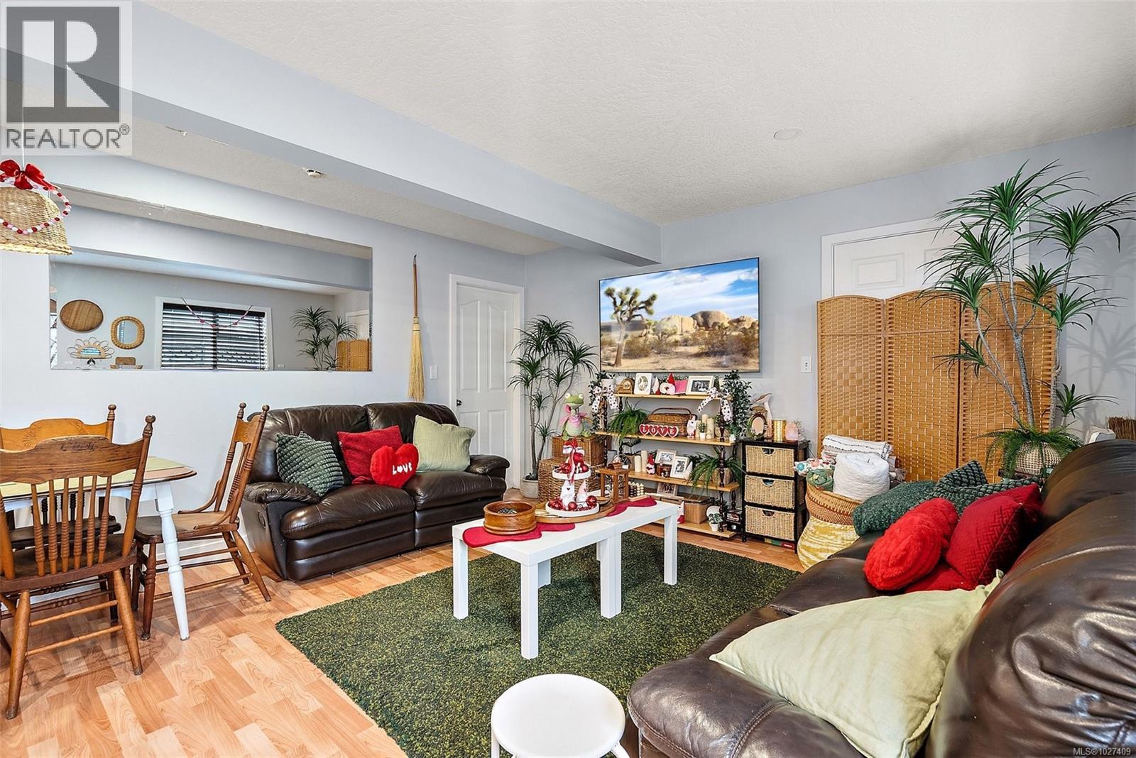  2183 Foul Bay Road, Oak Bay