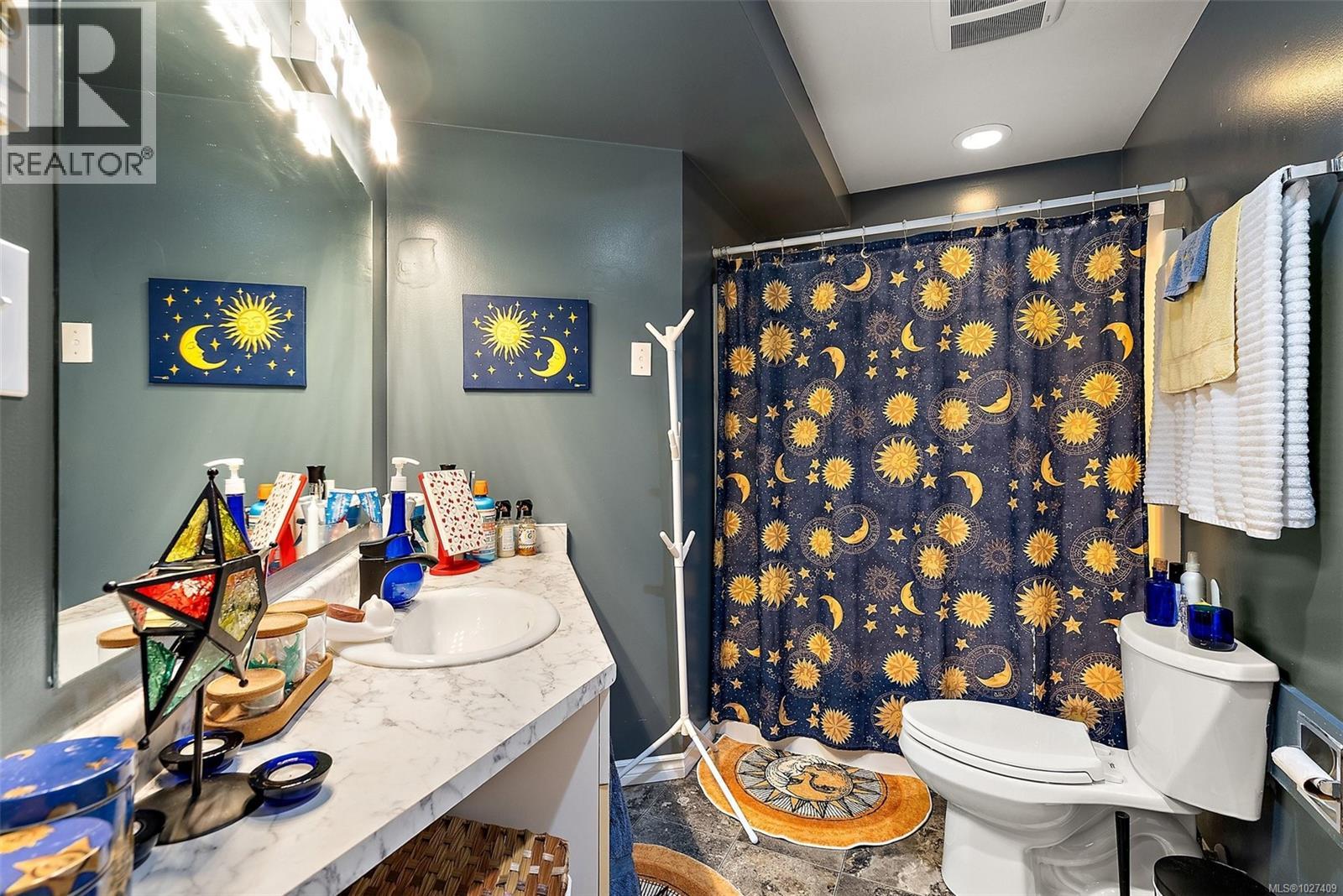  2183 Foul Bay Road, Oak Bay