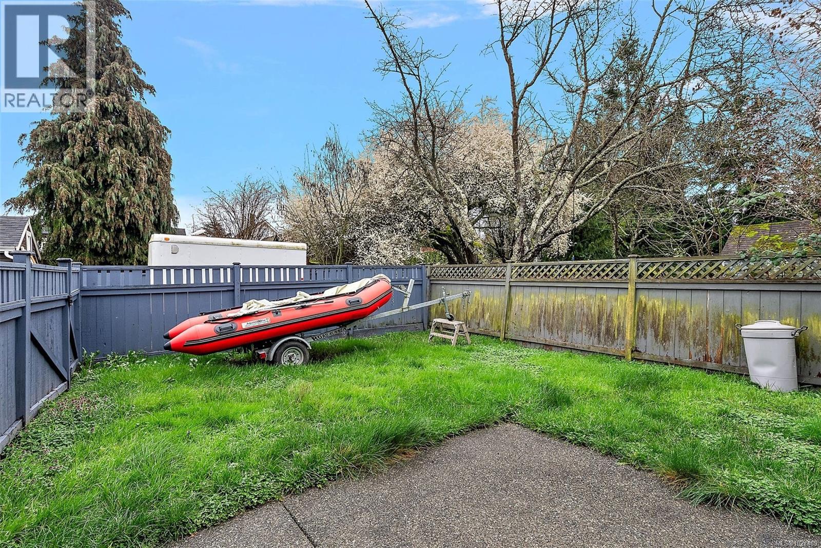  2183 Foul Bay Road, Oak Bay