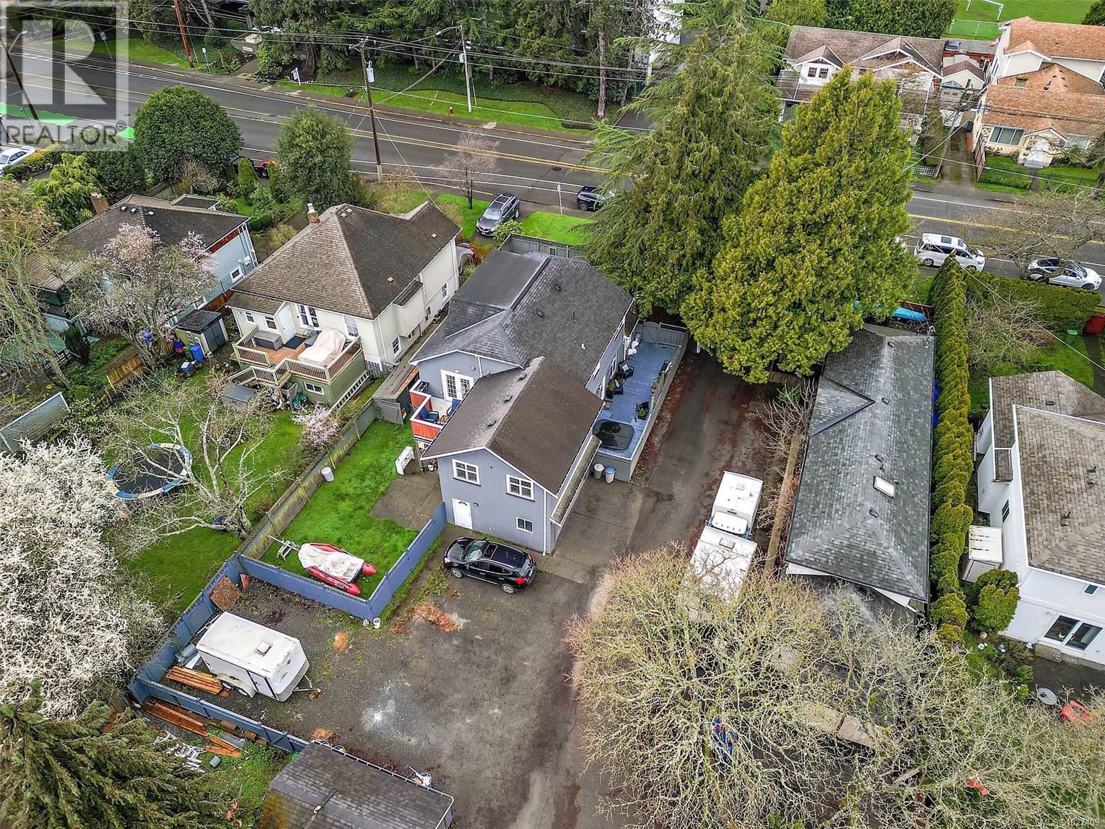  2183 Foul Bay Road, Oak Bay