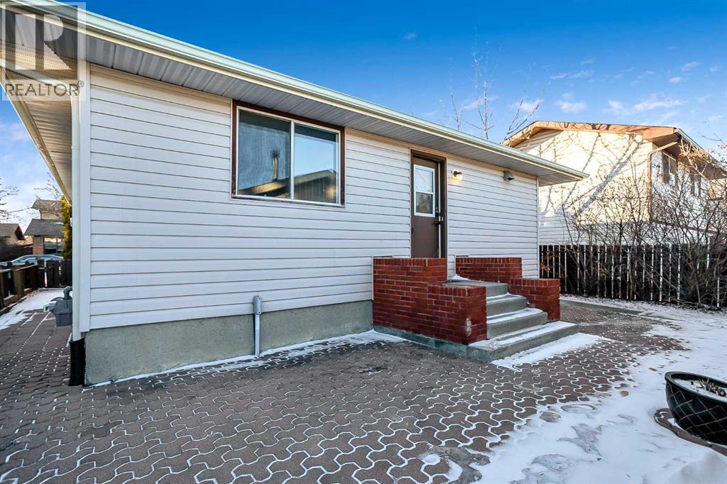 Single Family House Bungalow for Sale in  Berkley Crescent NW Beddington Heights Calgary 
