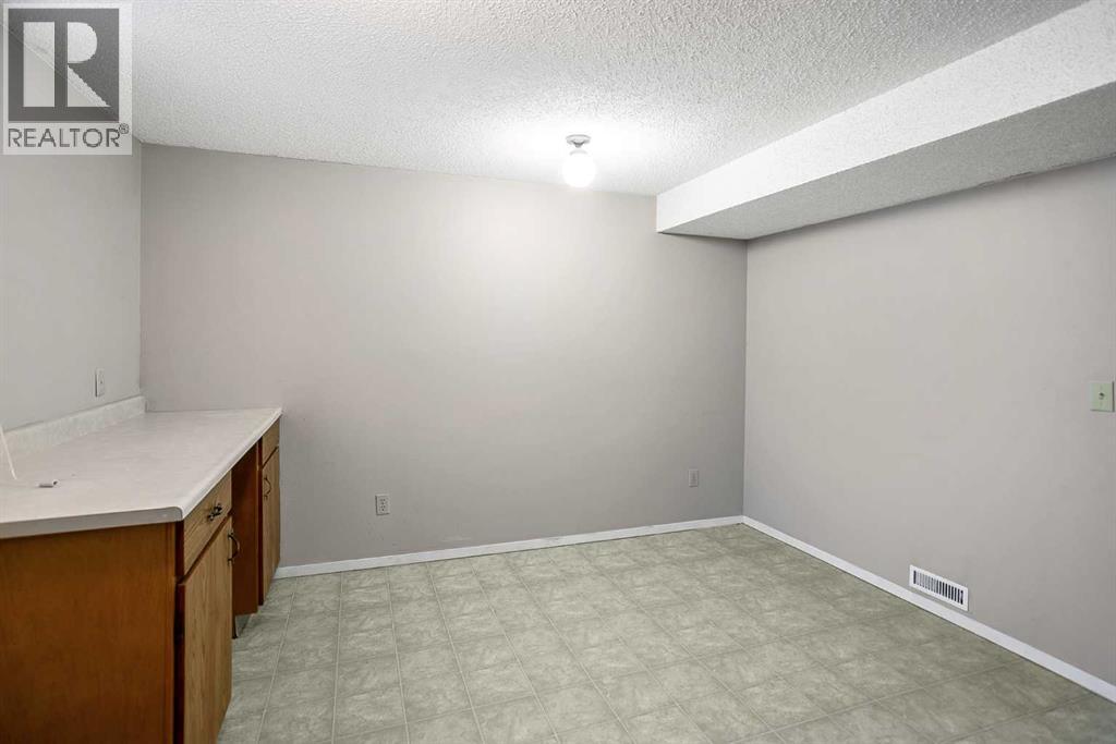 Single Family House Bungalow for Sale in  Berkley Crescent NW Beddington Heights Calgary 