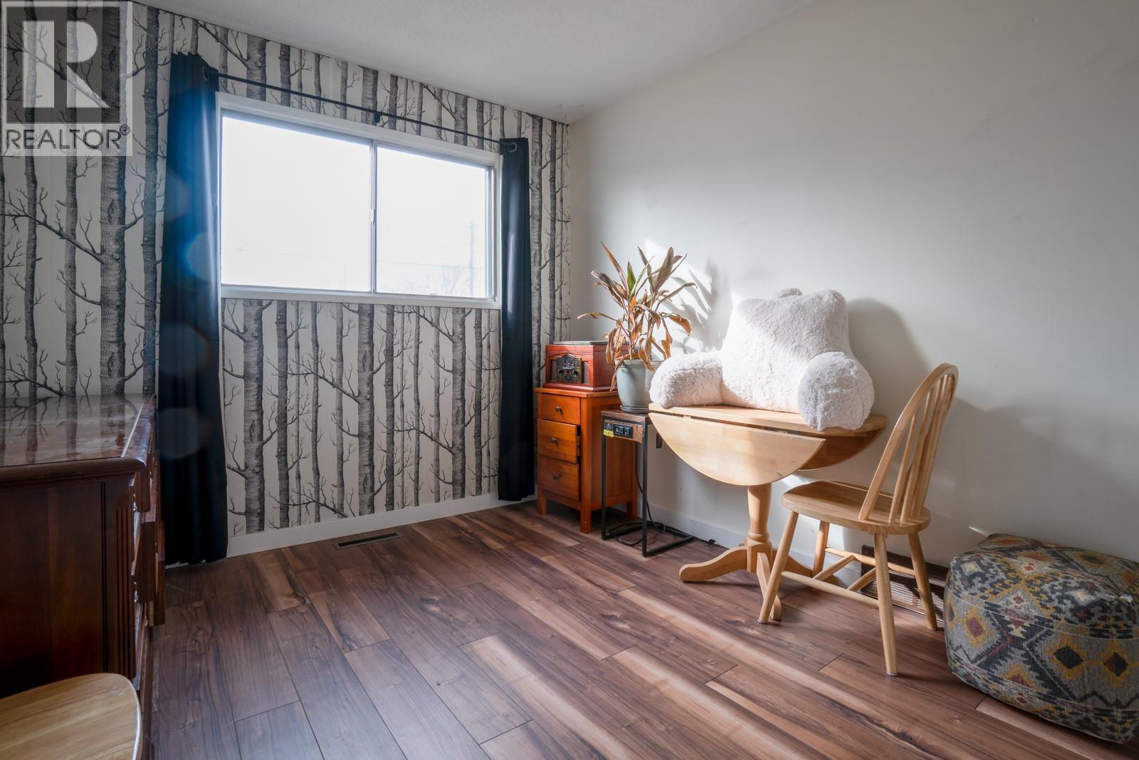  927 Fuller Avenue, Kelowna