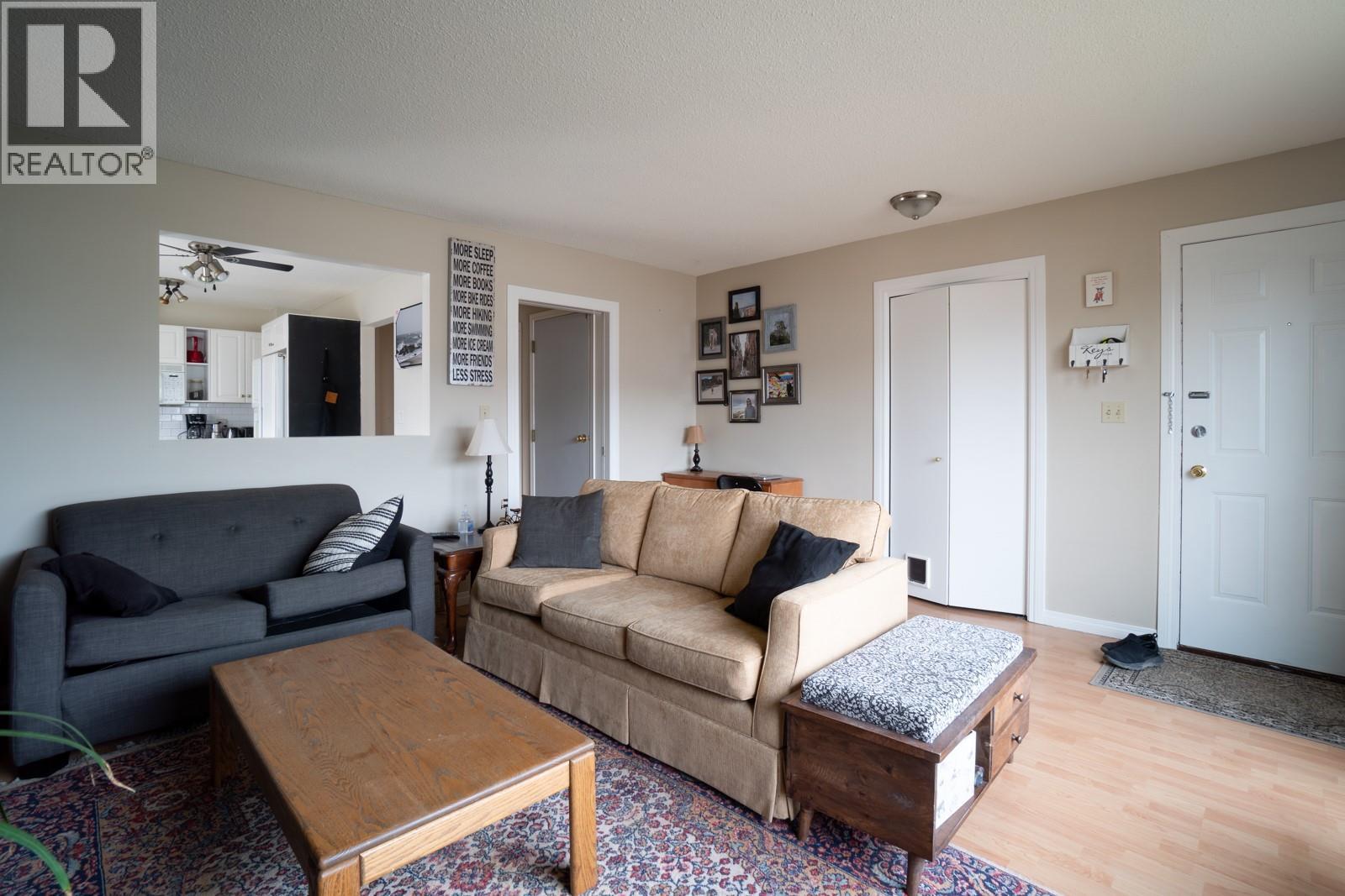  927 Fuller Avenue, Kelowna