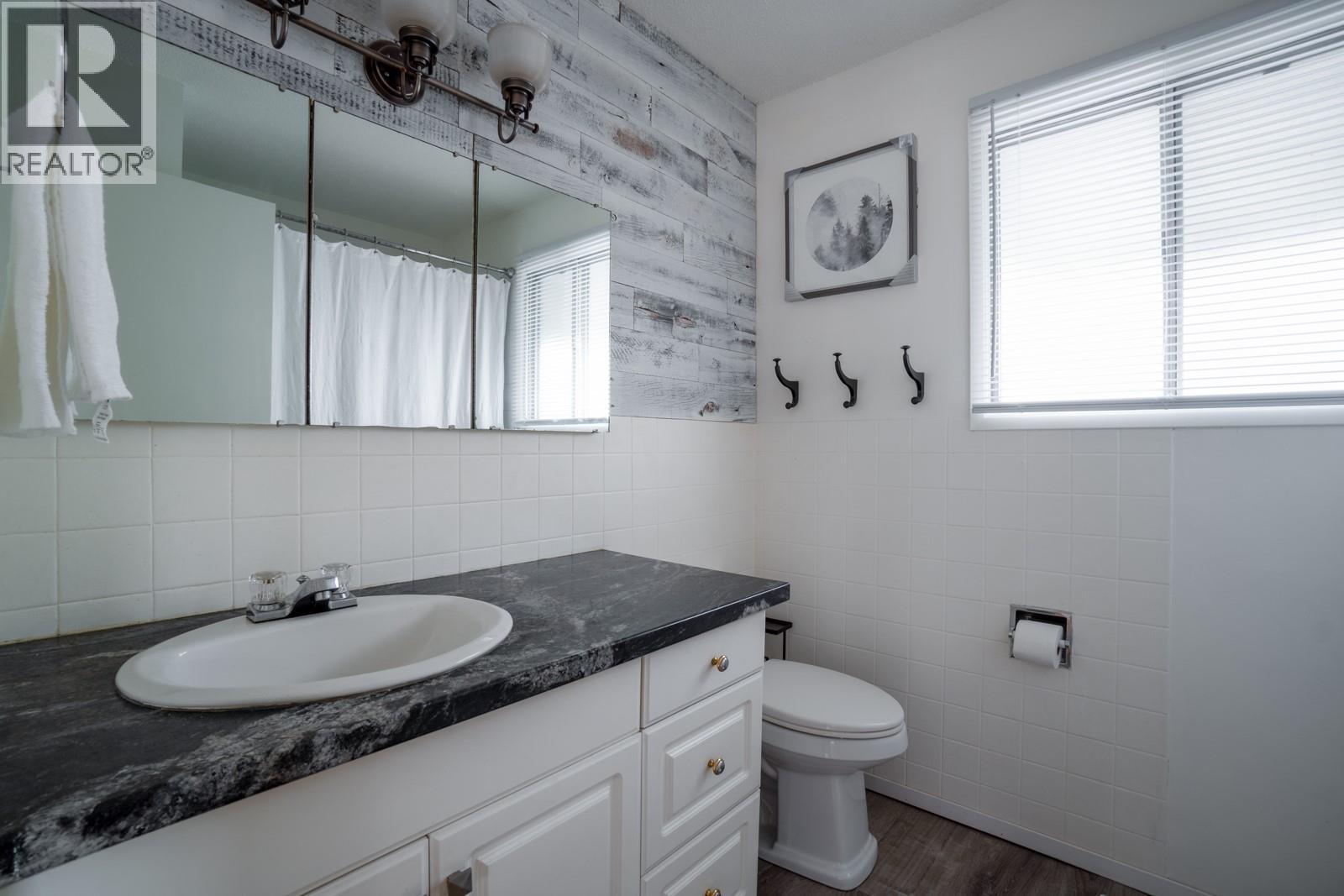  927 Fuller Avenue, Kelowna