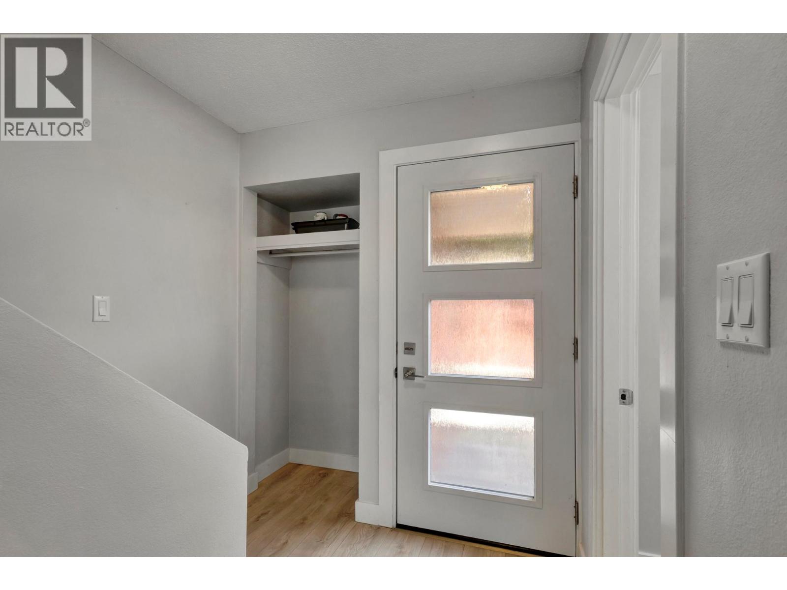 4 1255 Bernard Avenue, Kelowna