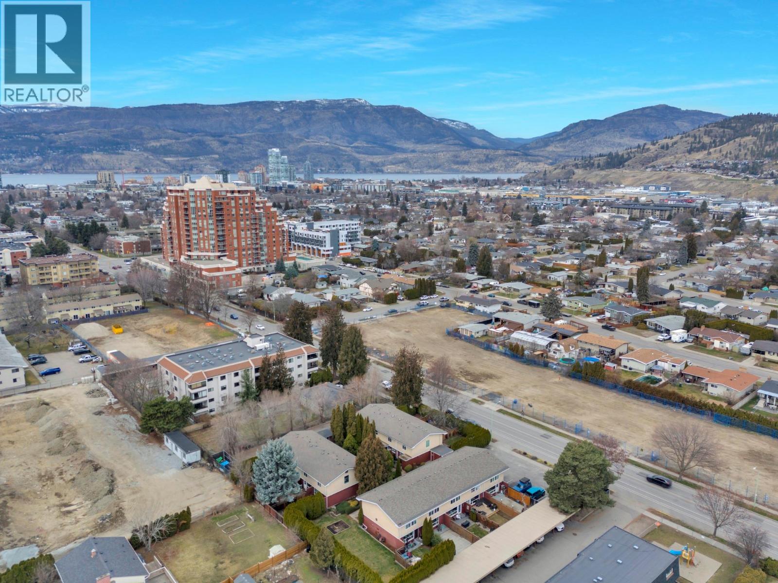 4 1255 Bernard Avenue, Kelowna