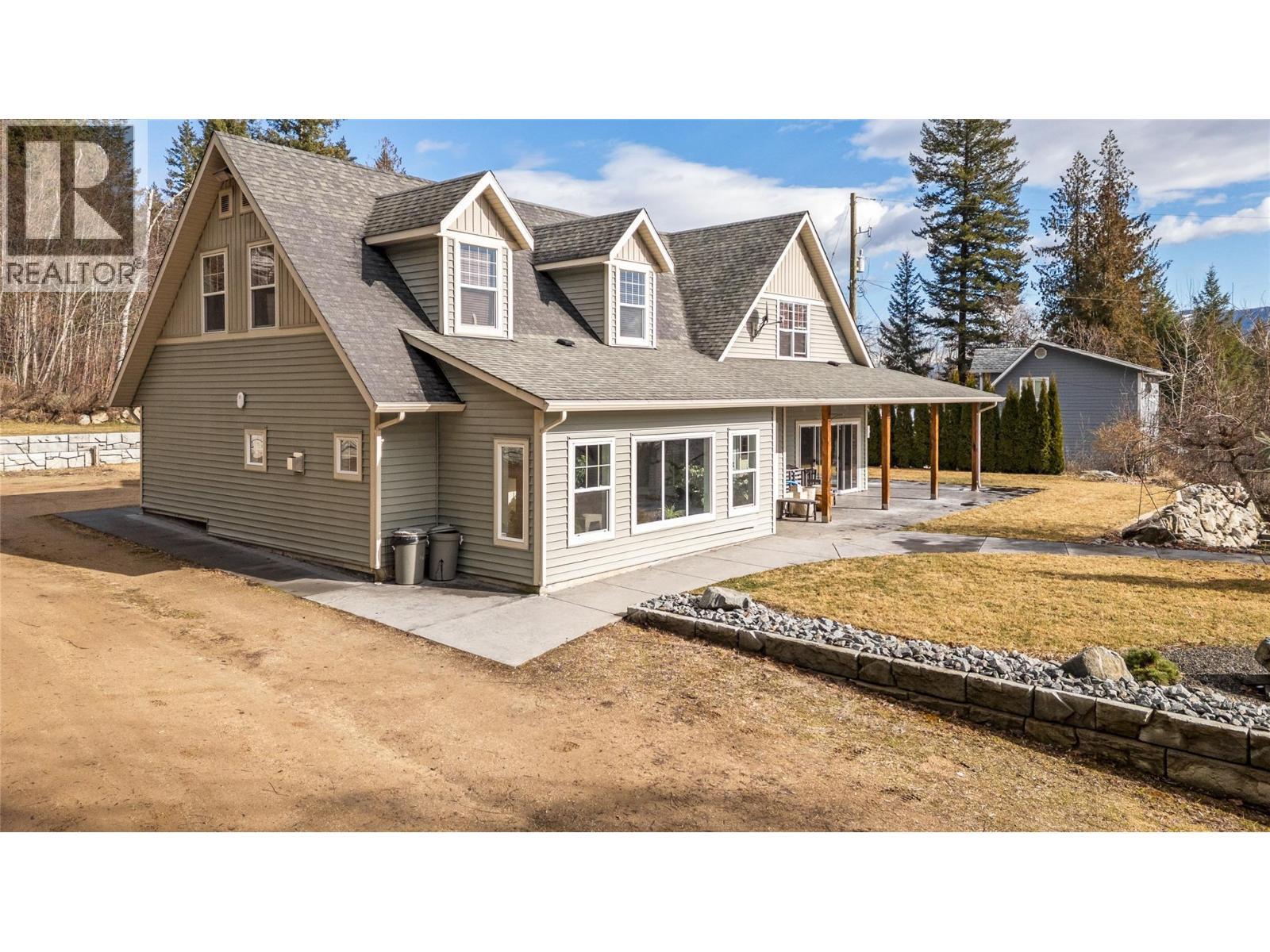  3751 65 Avenue Northwest, Salmon Arm