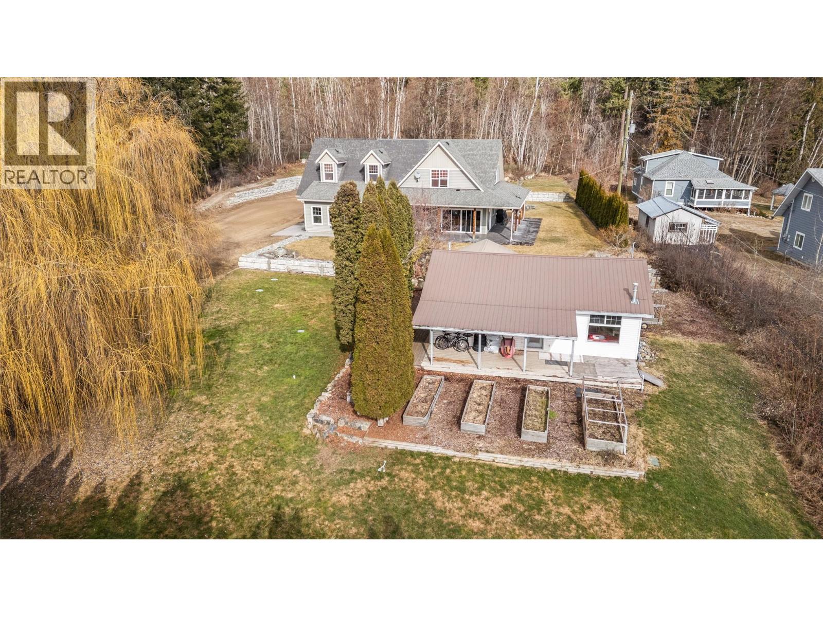  3751 65 Avenue Northwest, Salmon Arm