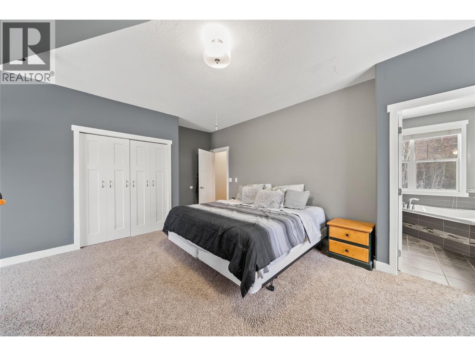  3751 65 Avenue Northwest, Salmon Arm