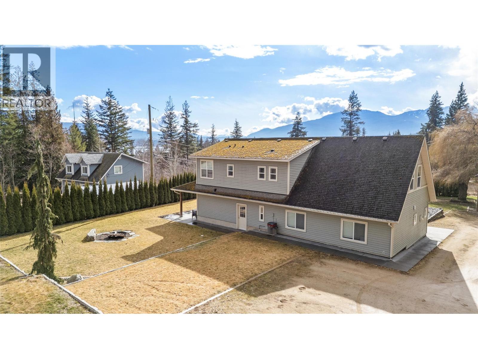  3751 65 Avenue Northwest, Salmon Arm
