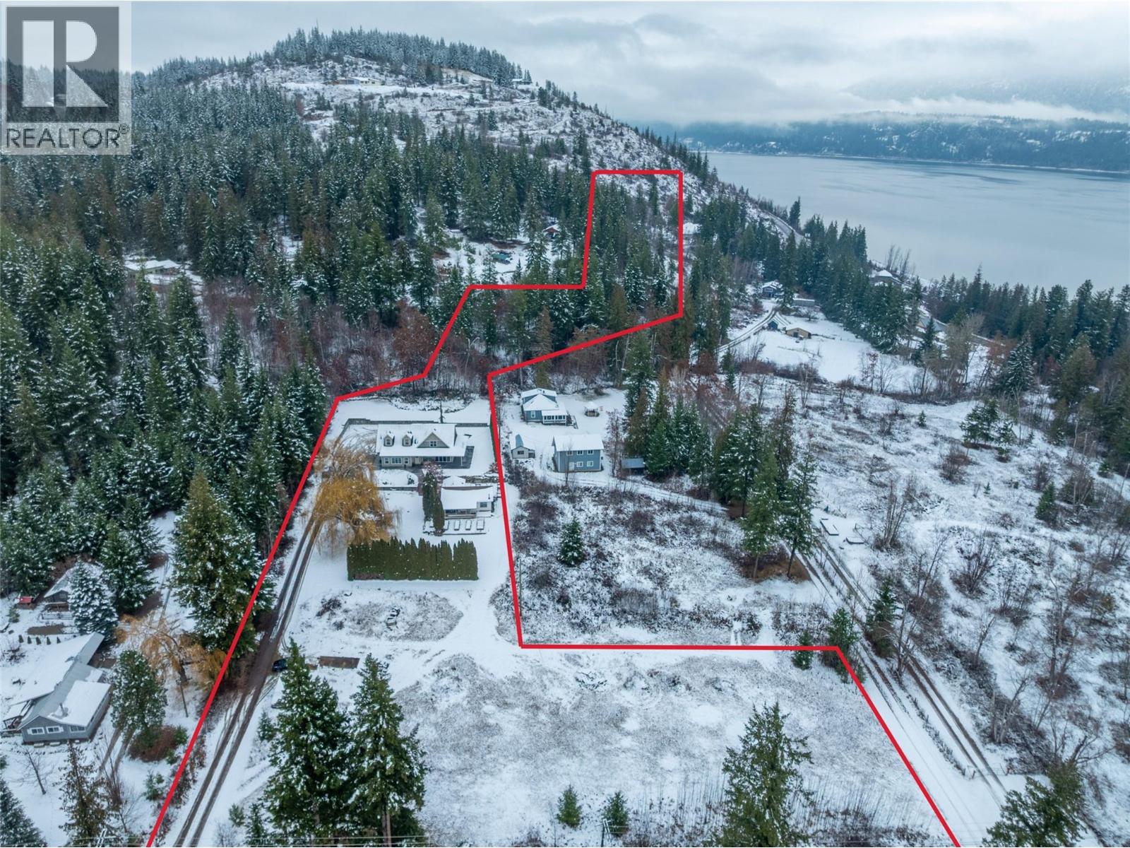  3751 65 Avenue Northwest, Salmon Arm