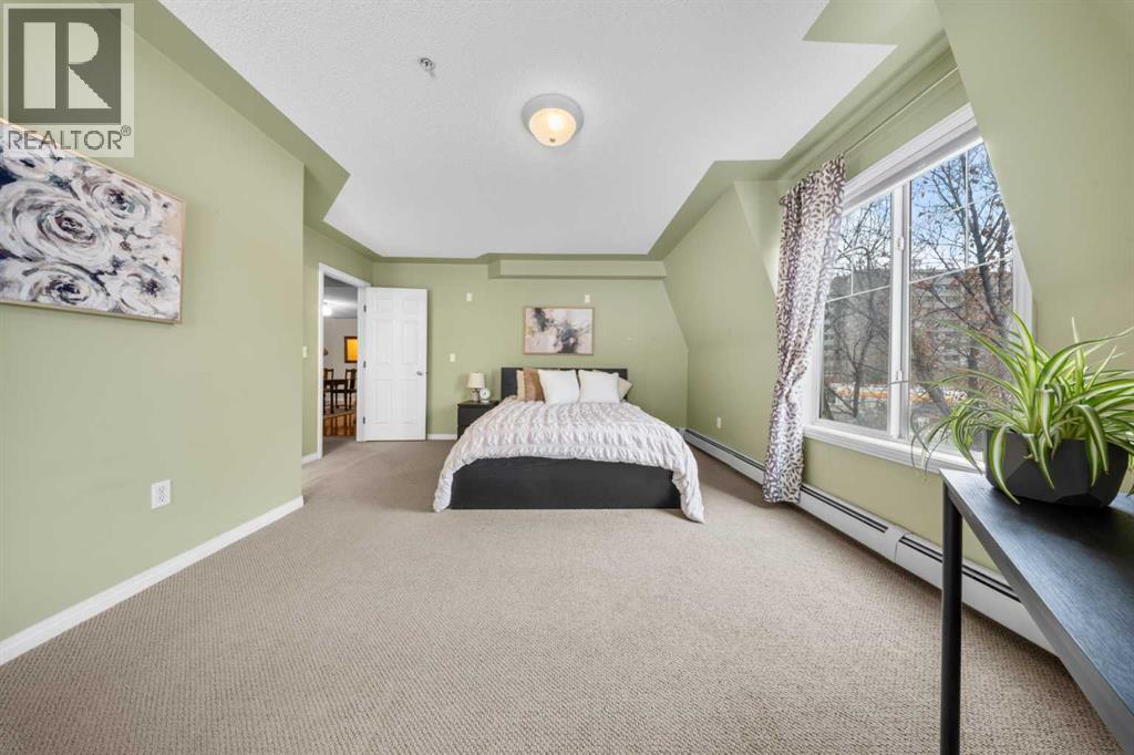 Single Family House for Sale in    Avenue NW Hillhurst Calgary 