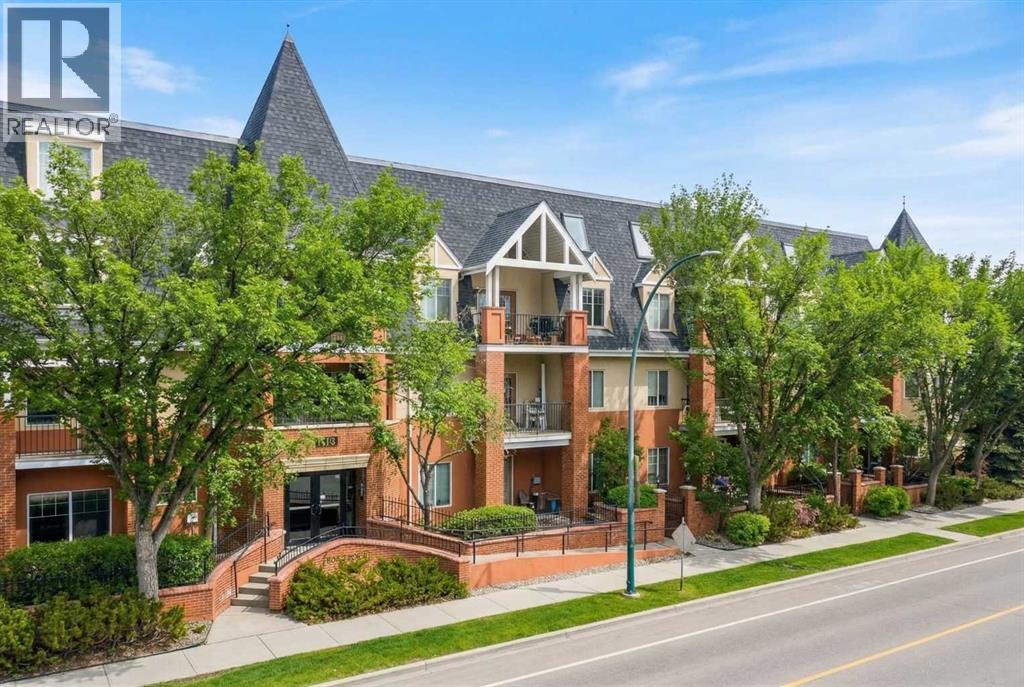 Single Family House for Sale in    Avenue NW Hillhurst Calgary 