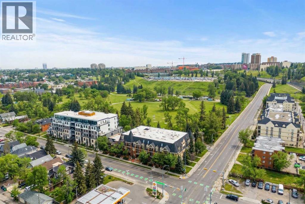 Single Family House for Sale in    Avenue NW Hillhurst Calgary 