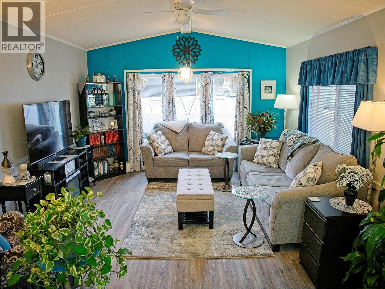 1601 COLUMBIA Avenue Unit# 9, Castlegar