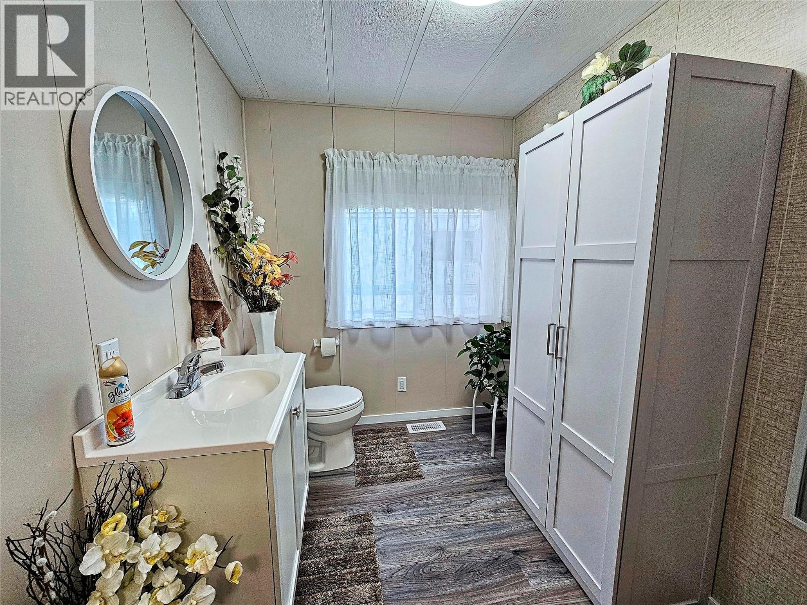 1601 COLUMBIA Avenue Unit# 9, Castlegar