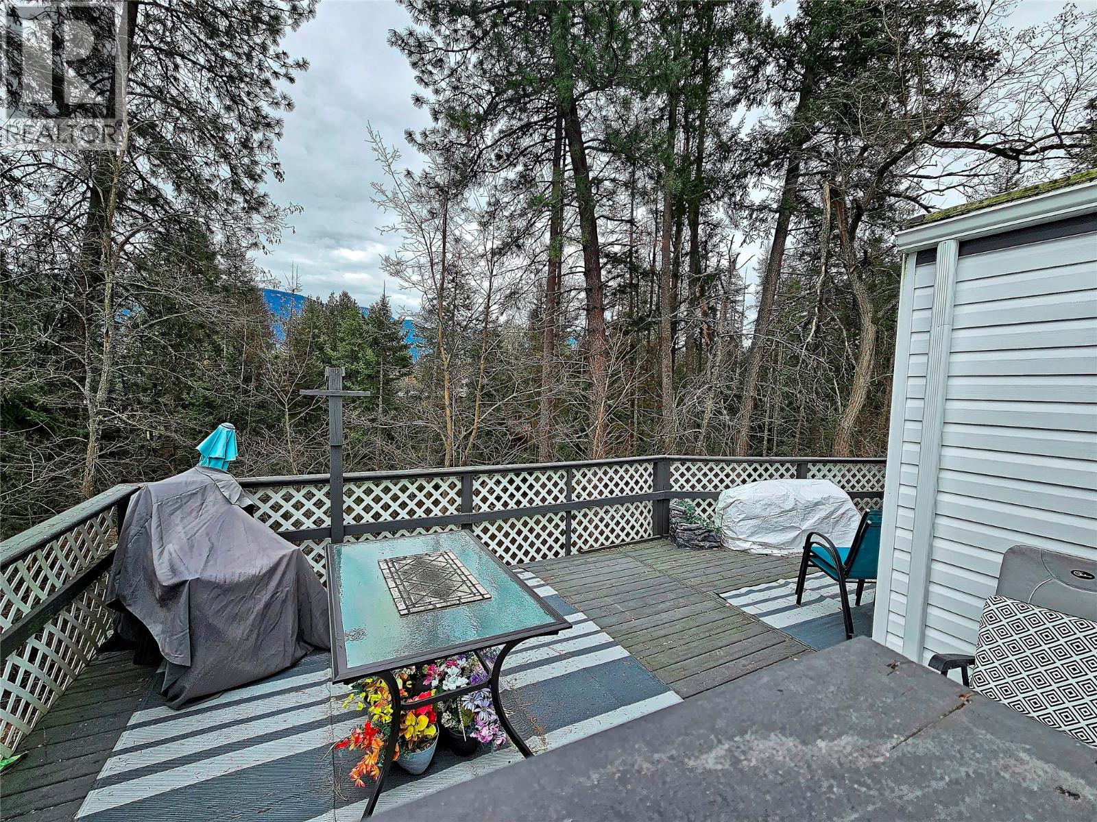 1601 COLUMBIA Avenue Unit# 9, Castlegar