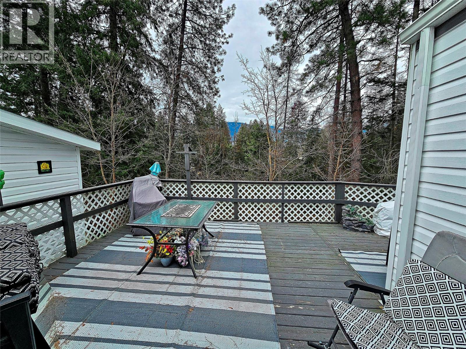 1601 COLUMBIA Avenue Unit# 9, Castlegar