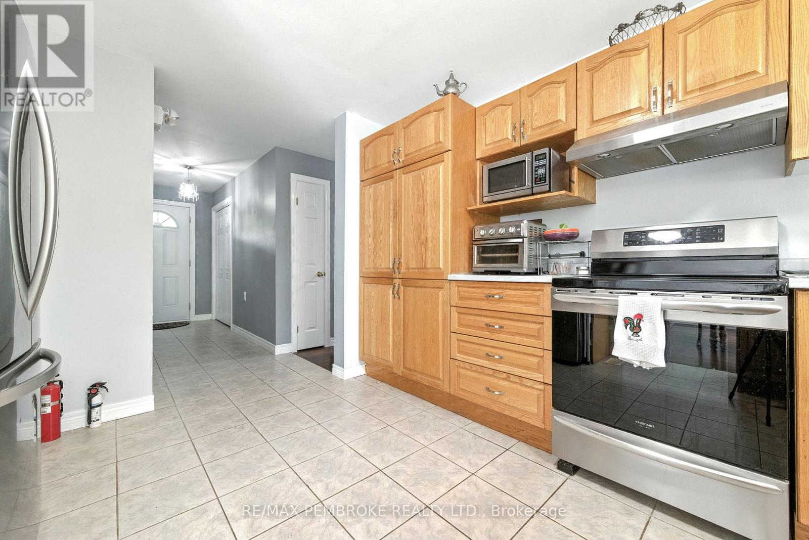 625 FOREST PARK ROAD - 10