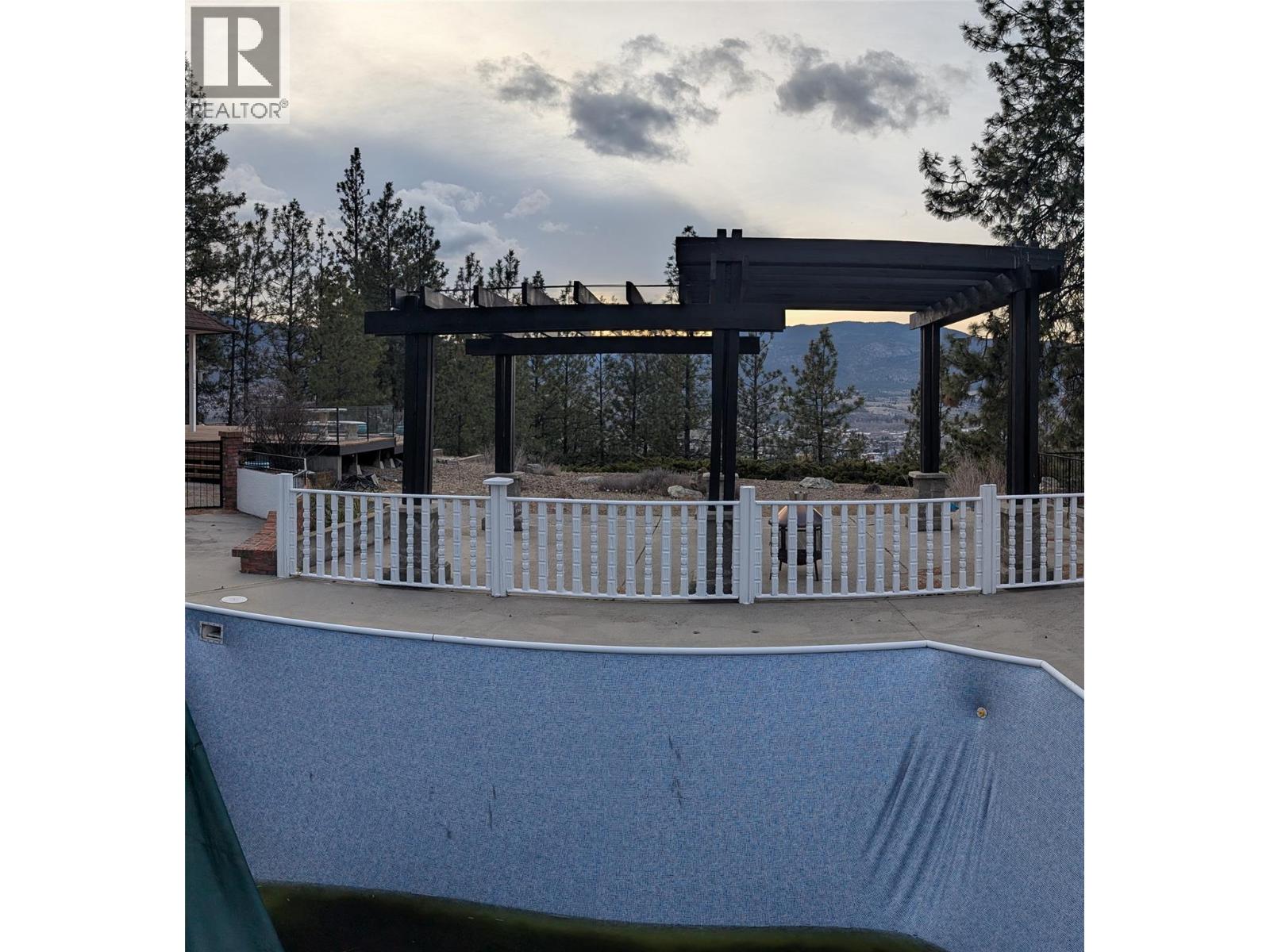 156 EVERGREEN Crescent, Penticton