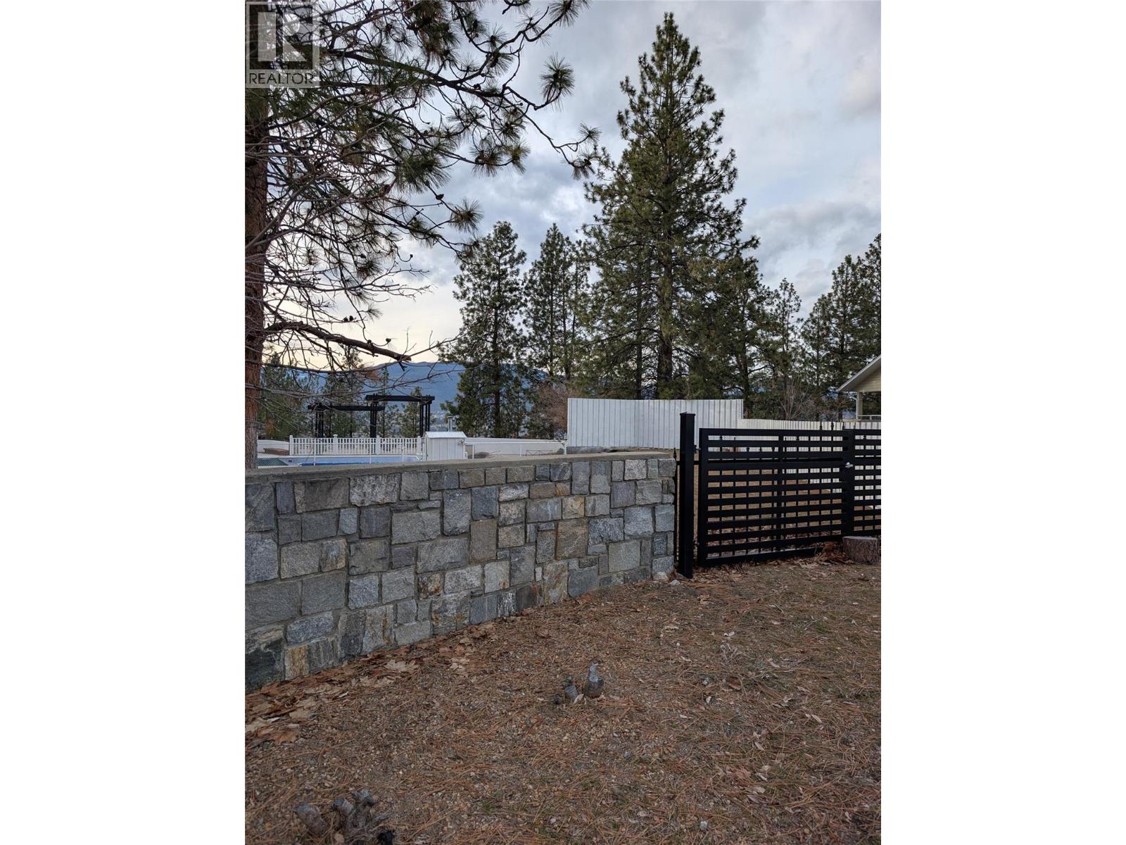 156 EVERGREEN Crescent, Penticton