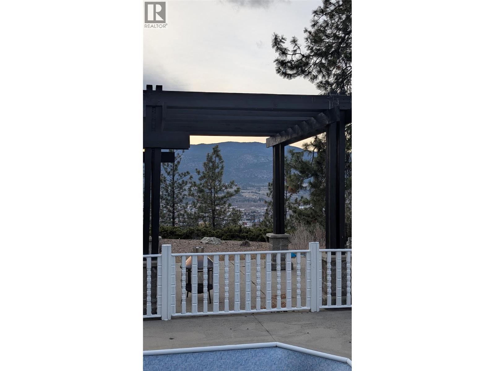 156 EVERGREEN Crescent, Penticton